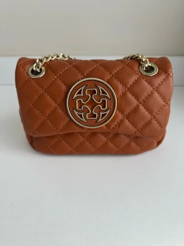 bolsa tiracolo capodarte mini olivia matelassê caramelo couro legítimo