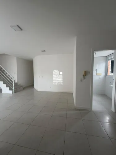 Apartamento, Córrego Grande, 02 Suítes, 01 Vaga