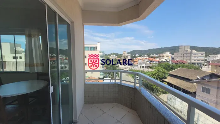 Apto com 1 dormitório com ar condicionado