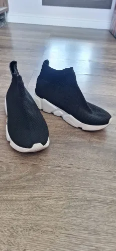 Tênis tipo meia preto tam 39