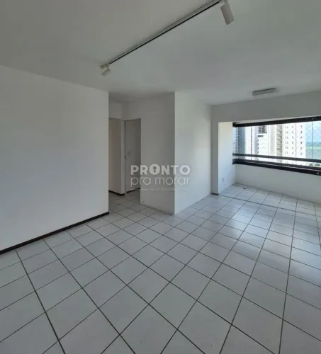 Apartamento com 3 quartos em Pina