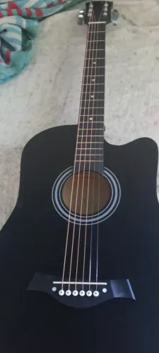 Violão novo