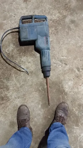 Martelete bosch GSH 11e