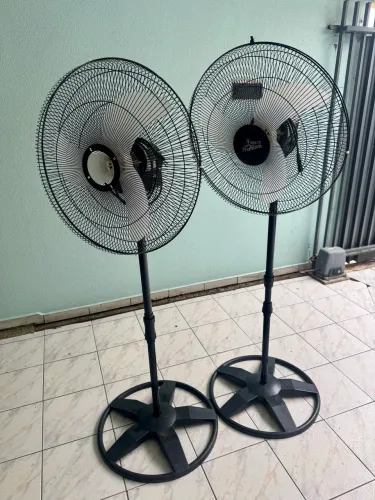 Ventilador de Coluna Delta Premium Bivolt