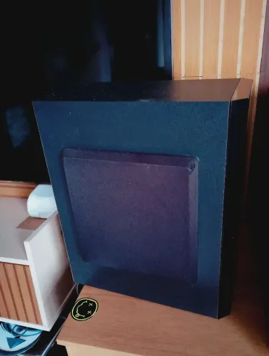 1 caixa subwoofer Samsung de home theater
