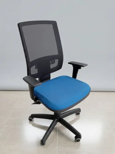 Cadeira giratória ergonômica