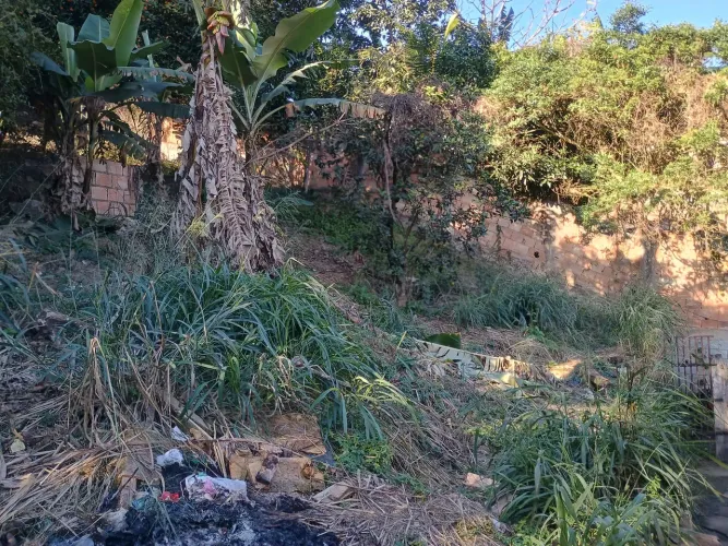 VENDE - SE BARATO 35 MIL Lote na região de Citrolândia, ótima localização.