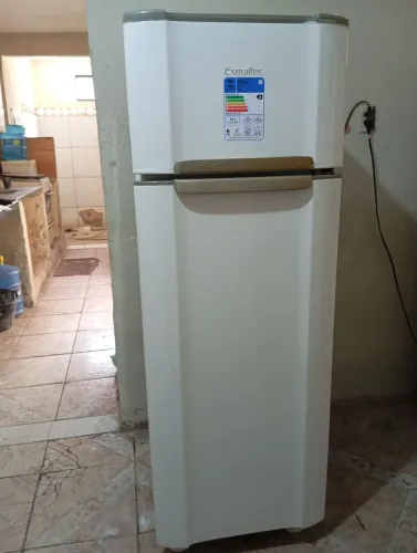 GELADEIRA ESMALTEC DUPLEX DEGELO SECO ACEITO CARTÃO DOU GARANTIA FAÇO A ENTREGA