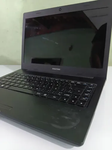 Vende-se notebook positivo