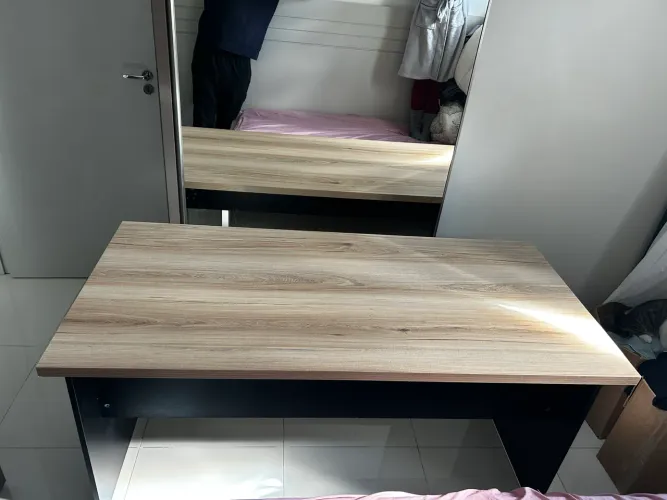 Mesa para escritório.