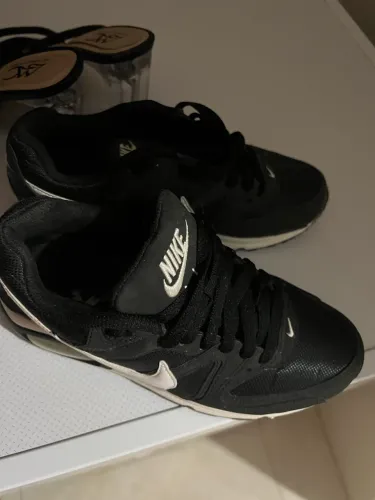Tênis Nike air max
