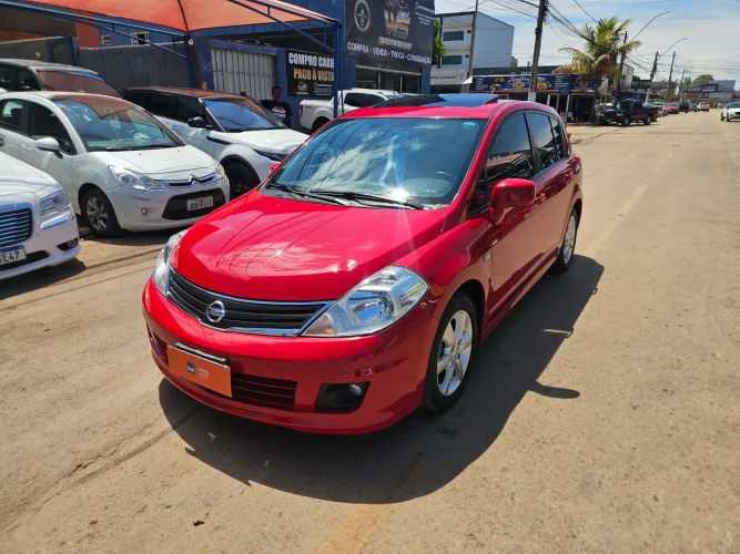Nissan Tiida SL 1.8/1.8 Flex 16V Aut. 2012