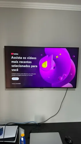 Smart TV 43" Samsung Crystal UHD 4K- Impecável