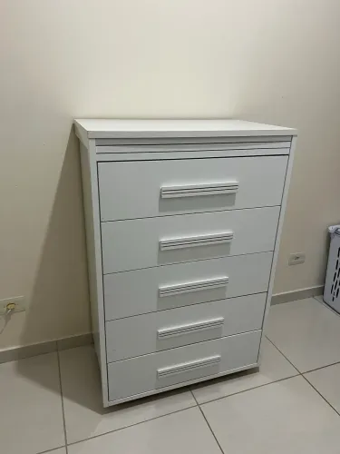 Vendo cômoda