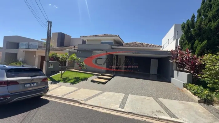 Casa em condomínio para aluguel com 360 m² e 3 quartos em Vila Aviação, Bauru - SP