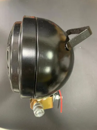 Farol auxiliar novo para caminhão ou jeep/bugre ou carro de trilha.