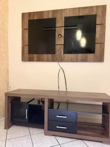 Rack e painel para TV de até 65?