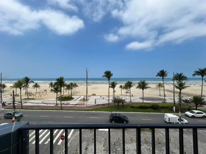 Apartamento Frente Mar Mobiliado para Locação Definitiva na Tupi, Praia Grande.