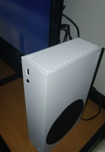 Microsoft Xbox Series S 512gb Standard Cor Branco (Usado)
