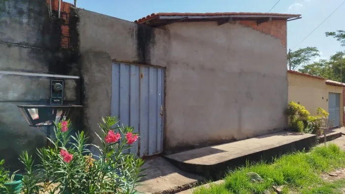 Vendo um conjunto de 3 casas