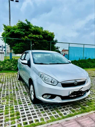 Fiat Grand Siena Attrac. 1.4 EVO F.flex 8V 2013