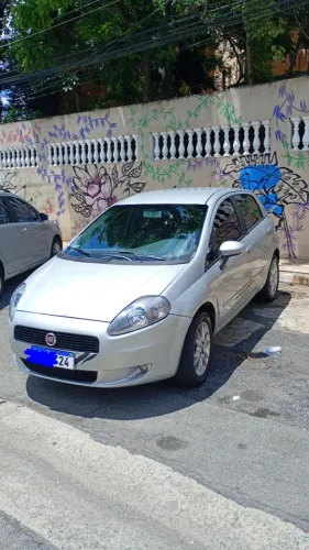 Fiat Punto Essence Dualogic 1.6 Flex 16V 5P 2012