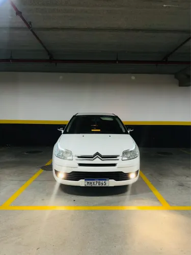 Citroen C4 GLX 2.0 Flex 16V 5P Mec. 2010
