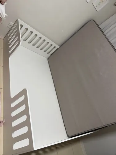 Vendo cama montessoriana casal com colchão Ortobom 