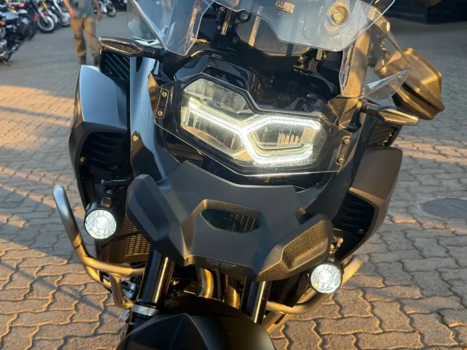 BMW F850 GS Adventure 2023 - Triple Black - Revisada + GPS/CarPlay