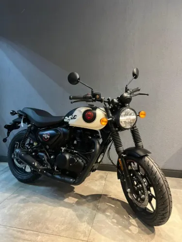 ROYAL ENFIELD HUNTER 350 TOKYO BLACK 2027
