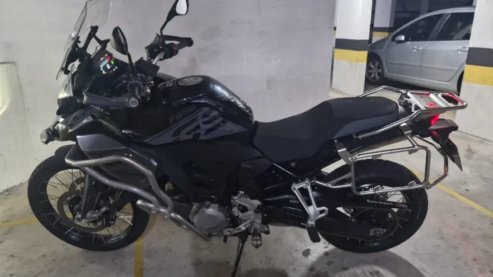 Vendo ou troco BMW F850 GS Triple Black