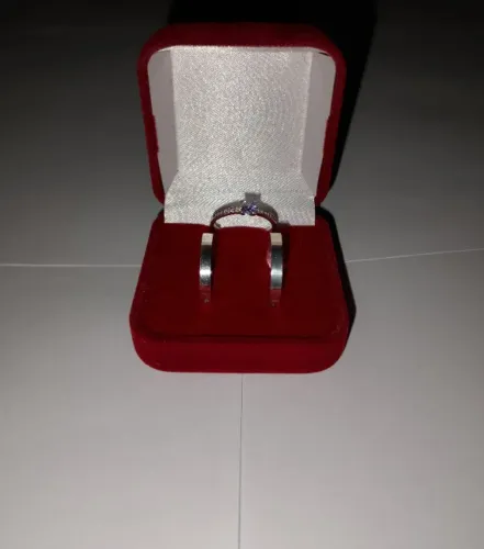 Kit Alianças + Solitário