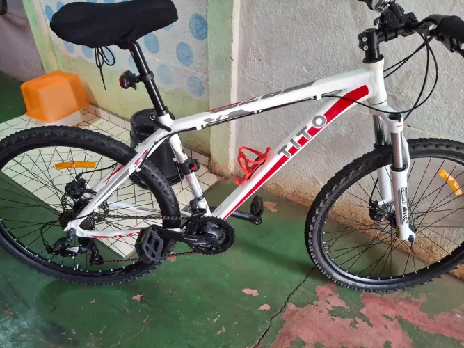 Bike Tito aros 26 quadro alumínio prs trilha 