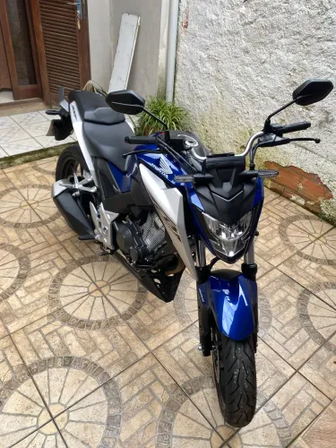 CB 300f troco por sahara