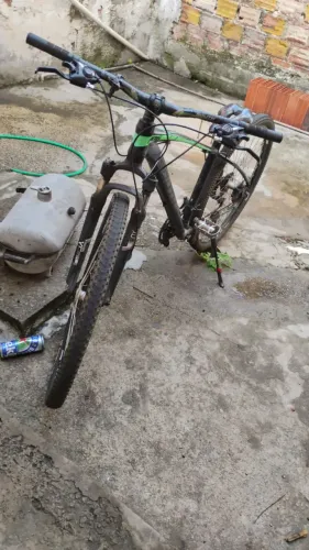 Vendo um bicicleta aro 29  no precinho  contato *12