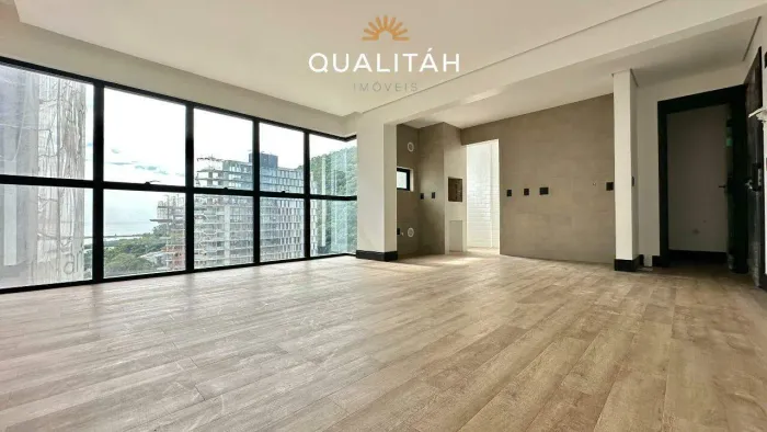 Apartamento em andar alto no Edifício Serenity Tower com 2 suítes e 2 vagas
