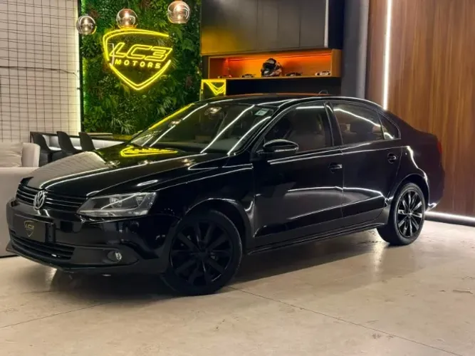 Volkswagen Jetta Comfortline 2.0 T.flex 8V 4P Tipt. 2014