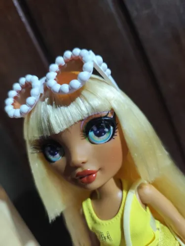 Rainbow High Swim E Style Fashion Doll e Barbie