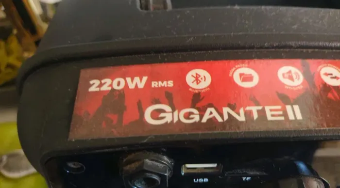 Caixa de som AMVOX gigante 200w e de potência 0