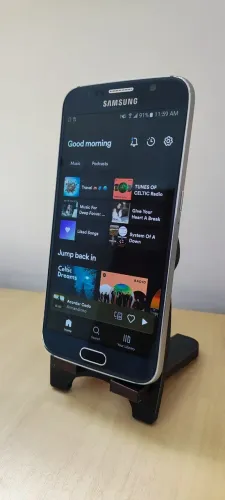 Smartphone Samsung Galaxy s6 flat