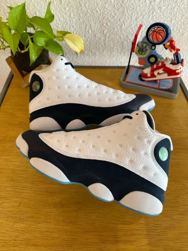 Air Jordan 13 ?Obsidian?