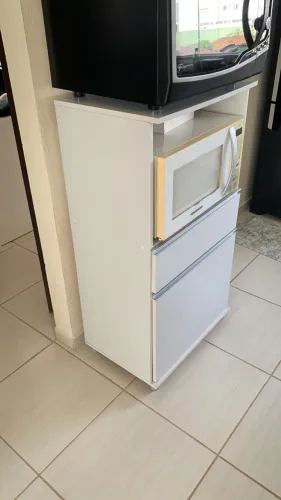 Armário para forno microondas