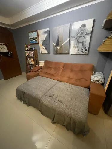 Sofá retrátil