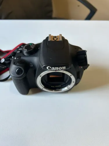 Camera Canon T5