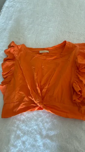 Cropped laranja