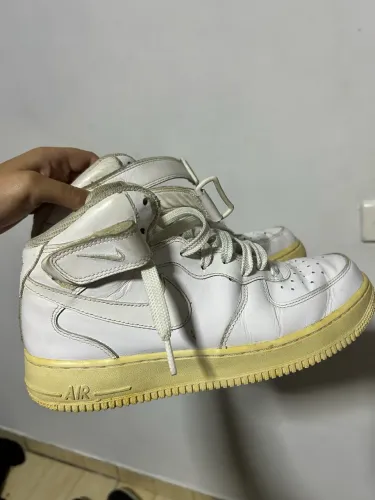 Tênis Nike Air force Mid/ Botinha