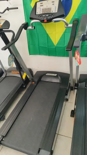 Vendo esteira ergométrica REEBOK ginástica academia musculação