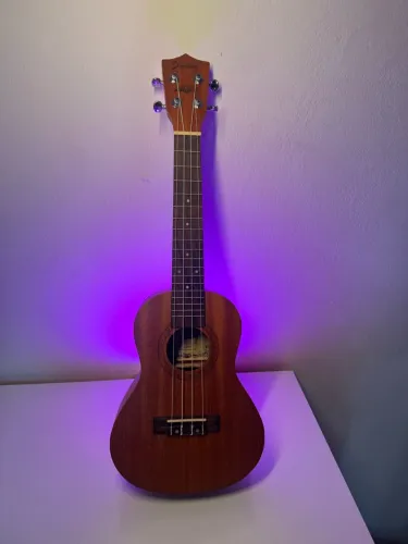 Ukulele Shelby SU-23M