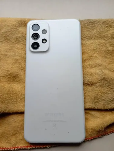 Estou vendendo esse celular em ótimo estado 