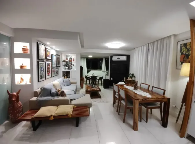 Apartamento em Jurerê | 2 Quartos | 2 suítes | 650 Metros da Praia | Florianópolis
